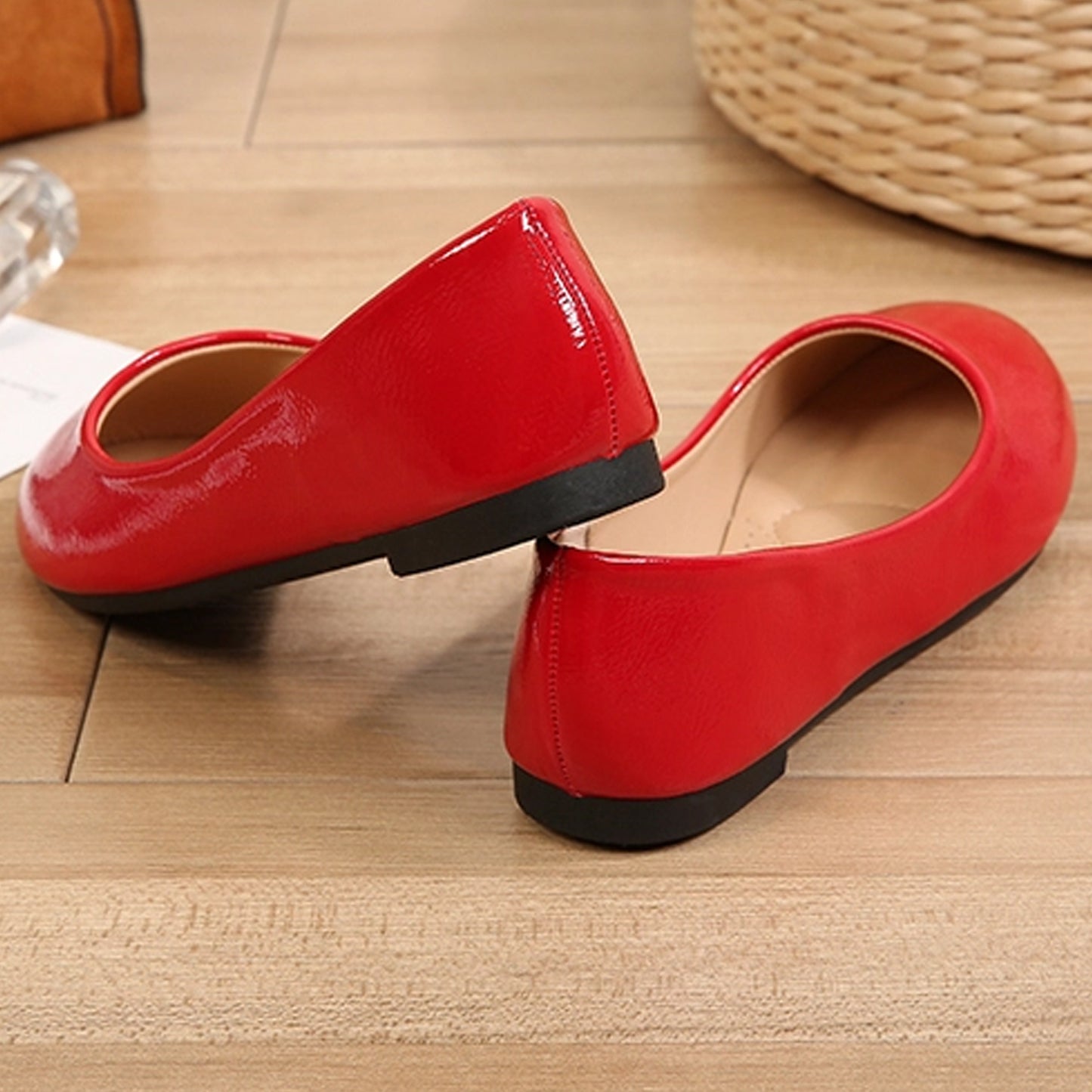 SOBEYO Basic Round Toe Ballet Flats Patent Leather Red